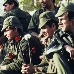 Efemérides 25 abril | Se produce la Revolución de los Claveles