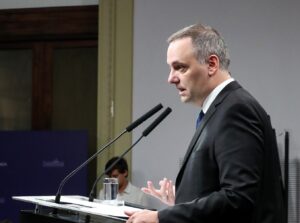 f5b9fb99-9f43-4419-b45e-5b1eb088f368