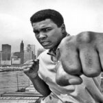 Efemérides 28 de abril | Muhammad Alí rechaza ser reclutado para la Guerra de Vietnam