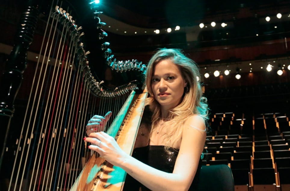 Lunes, frío… y una pasajera en trance que te cambia el viaje