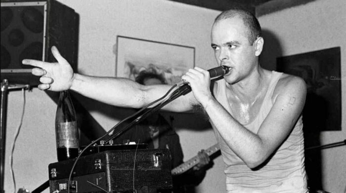 Luca Prodan, Sumo y una noche que todavía me camina al lado