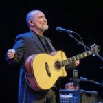 Colin Hay: 73 años del cerebro sensible de Men At Work