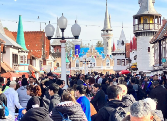 Se viene un martes con magia, juegos, títeres, películas, talleres y obras de teatro