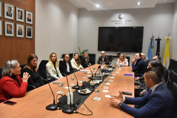 El-proyecto-de-viviendas-intergeneracionales-ya-tiene-su-convenio-firmado-y-avanza-4