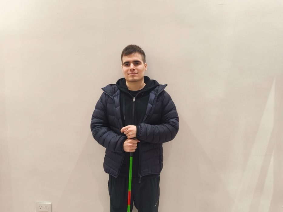 Kinesiología y disminución visual: El desafío de un graduado hacia su título universitario