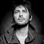 Beto Cuevas canta 59