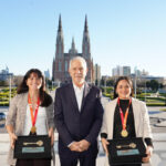 Alak distinguió como ciudadanas ilustres a Majo y Vicky Granatto: “La Plata volvió a ser la ciudad más feliz del mundo”