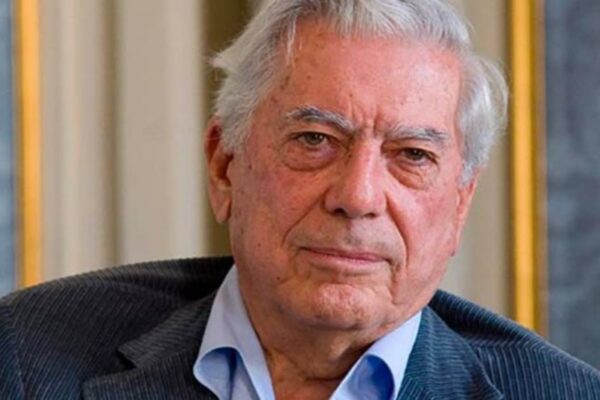 Efemérides 7 de octubre | Mario Vargas Llosa recibe el Premio Nobel de Literatura